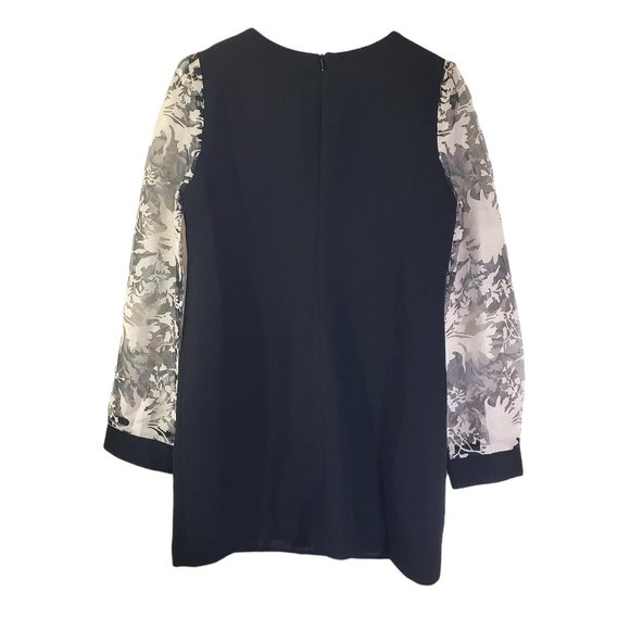 New SECRETLABEL, WHITE-FOX Large Black and White Floral Shift Sheer Sleeve Dress - Picture 2 of 8
